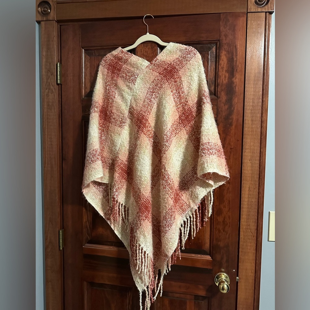 Pink & cream poncho